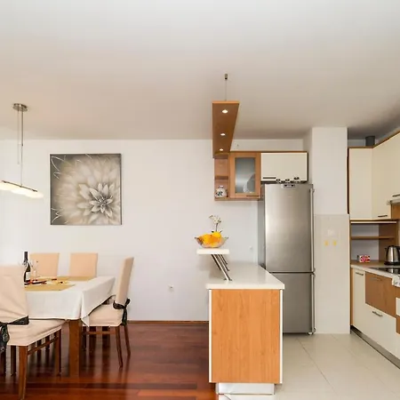 In Old Town With View Apartamento Split