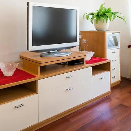 In Old Town With View Apartamento *